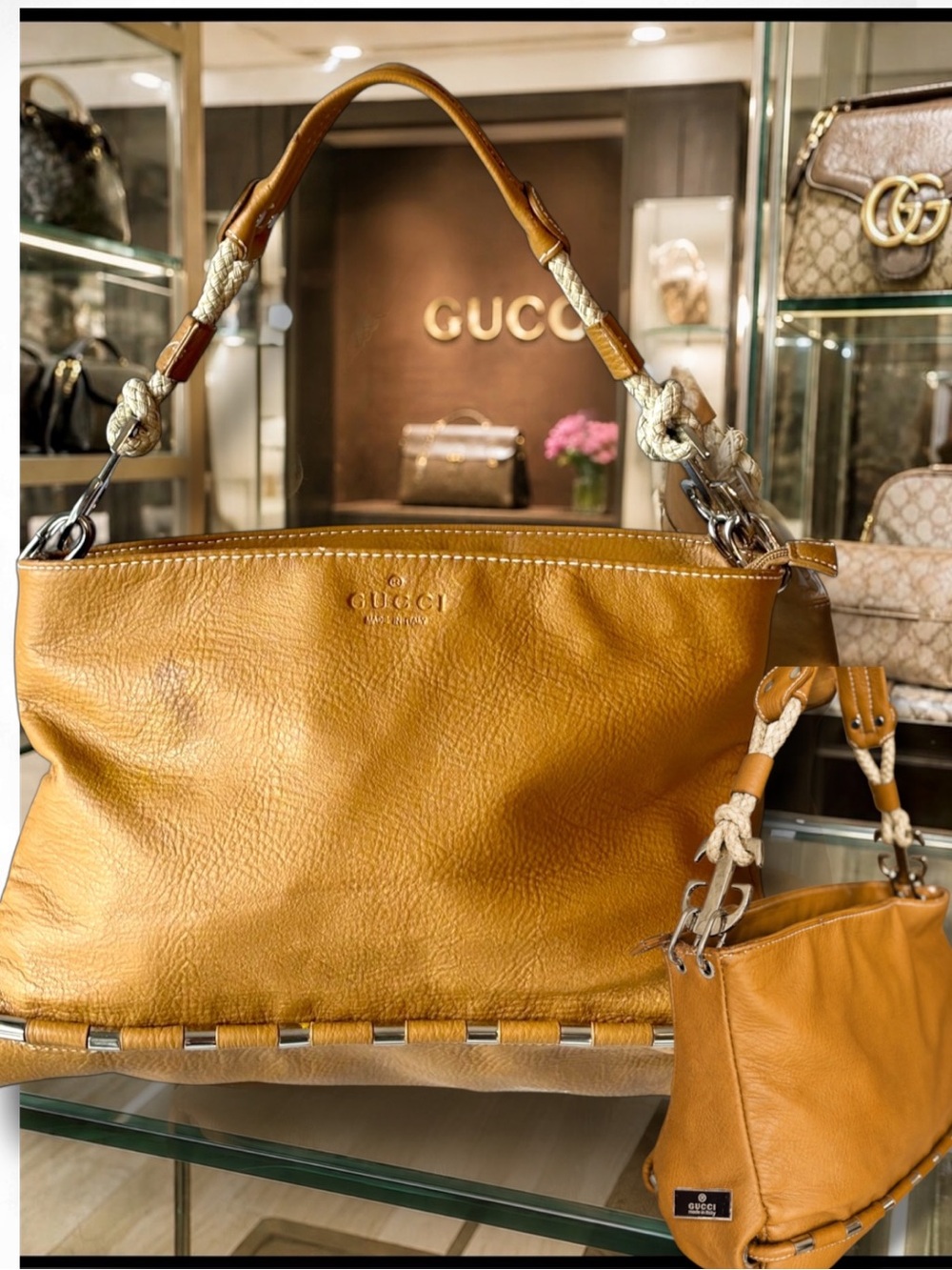 Authentic VintageGucci Caramel Calf Leather-fall Anchor-Rope Shoulder Strap Bag.